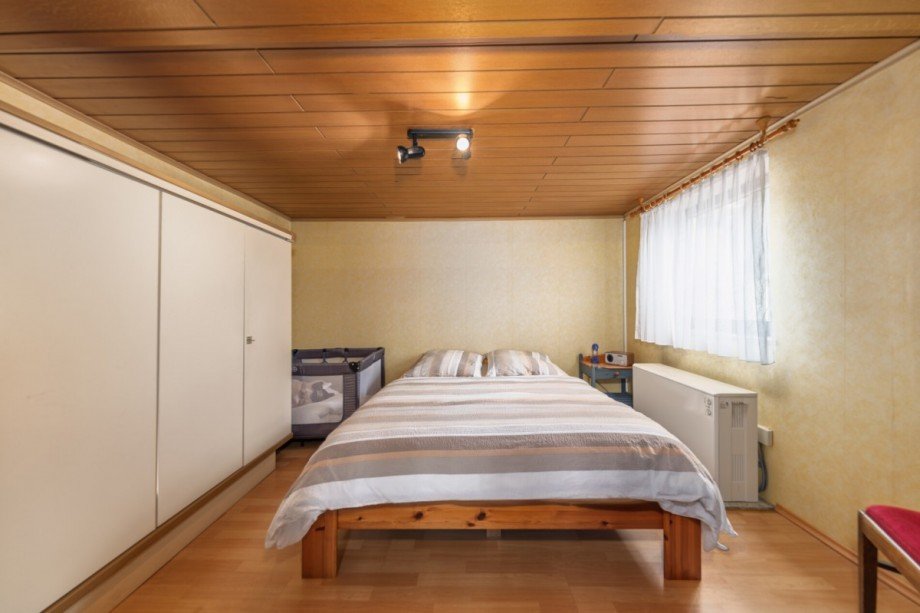 Schlafzimmer EG Einfamilienhaus Sinsheim / Steinsfurt