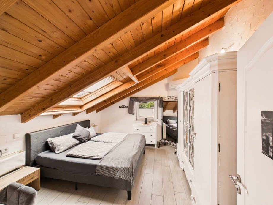 Zimmer 1 Dachgeschosswohnung Dielheim