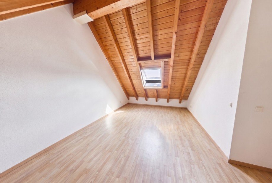 Schlafzimmer leer (KI) Maisonettewohnung Sinsheim