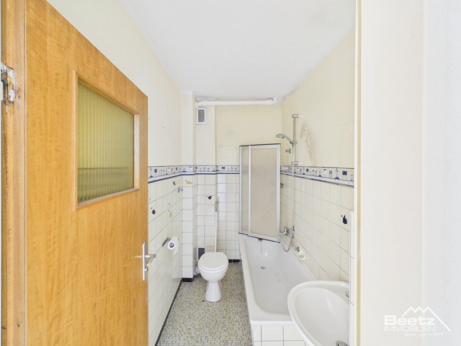 Bad Etagenwohnung Mannheim / Sandhofen