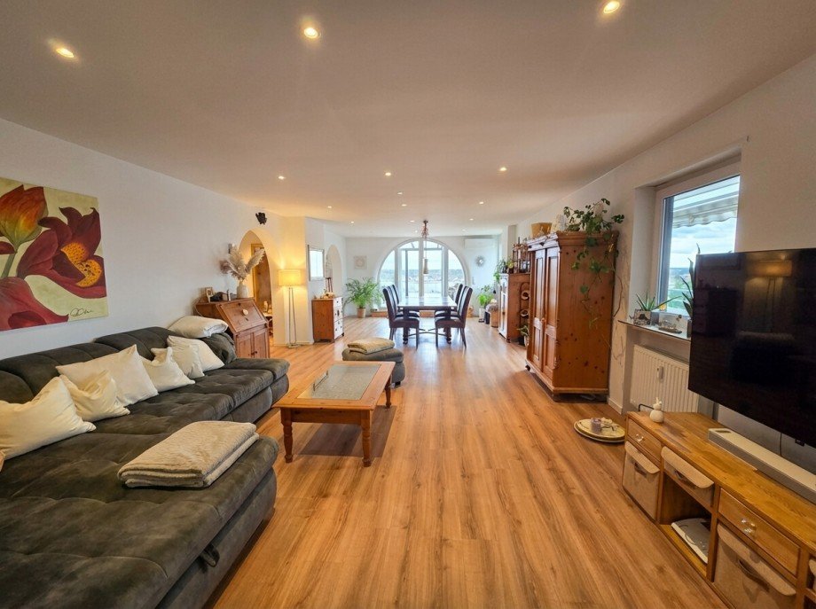 Wohn-Esszimmer Penthousewohnung Neuhofen