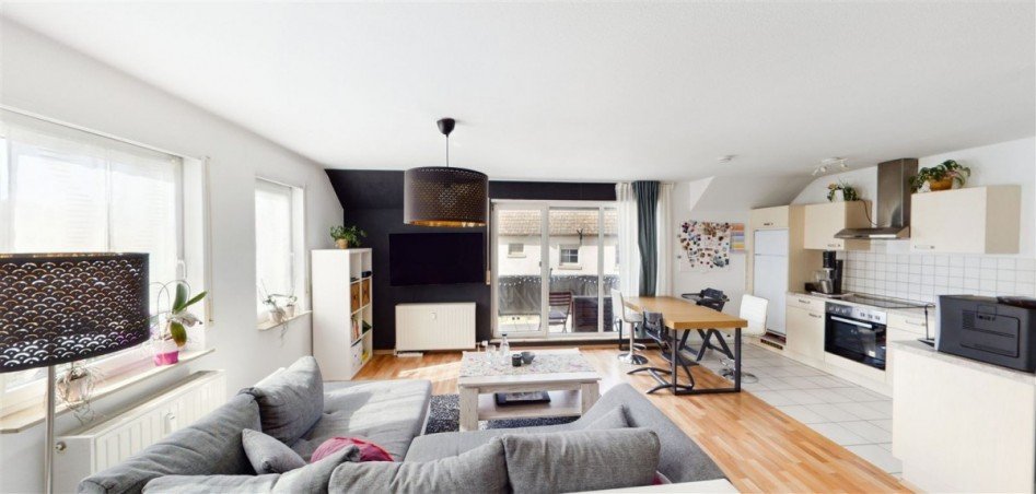 Wohn-Esszimmer Maisonettewohnung Sinsheim Steinsfurt
