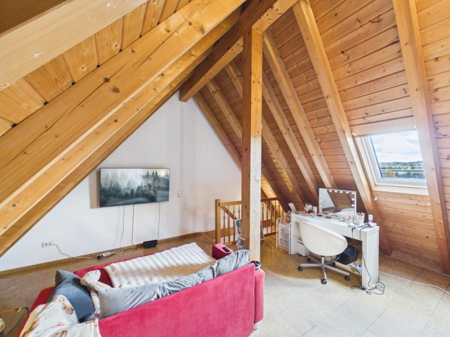 Wohnzimmer OG Dachgeschosswohnung Sinsheim
