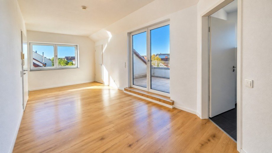 Wohnbereich-Esszimmer Dachgeschosswohnung Wagh�usel / Kirrlach