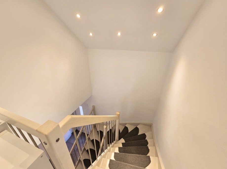 Treppe Einfamilienhaus Sinsheim / Reihen