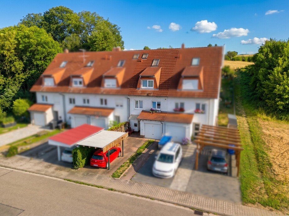 Haus von vorne Reihenhaus Eschelbronn