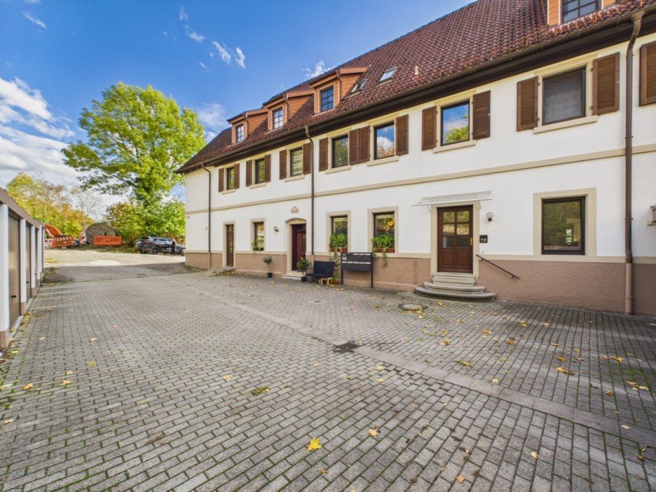 Haus und Eingang Dachgeschosswohnung Sinsheim