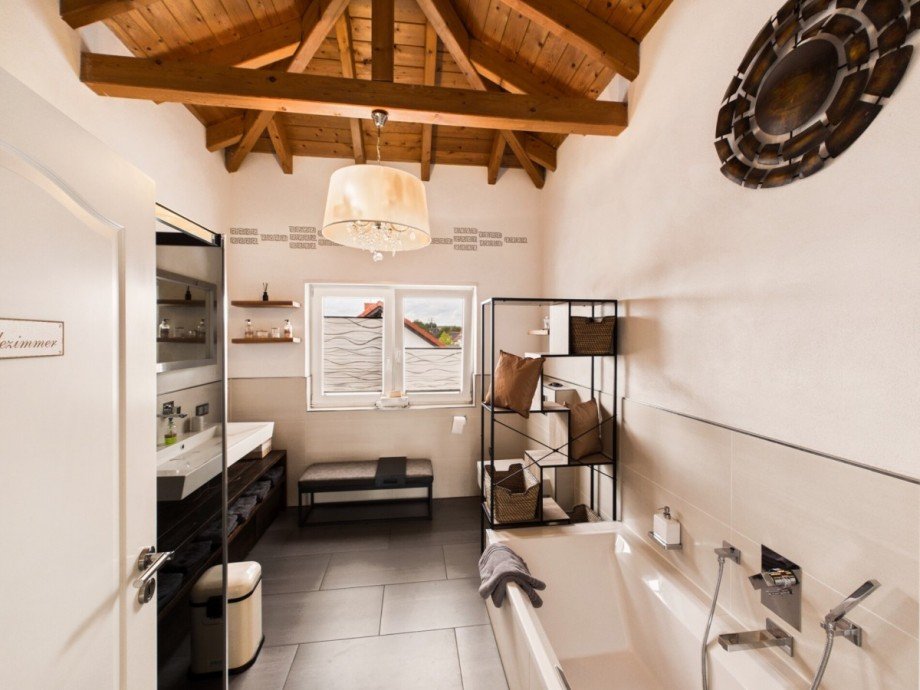 Badezimmer Dachgeschosswohnung Dielheim