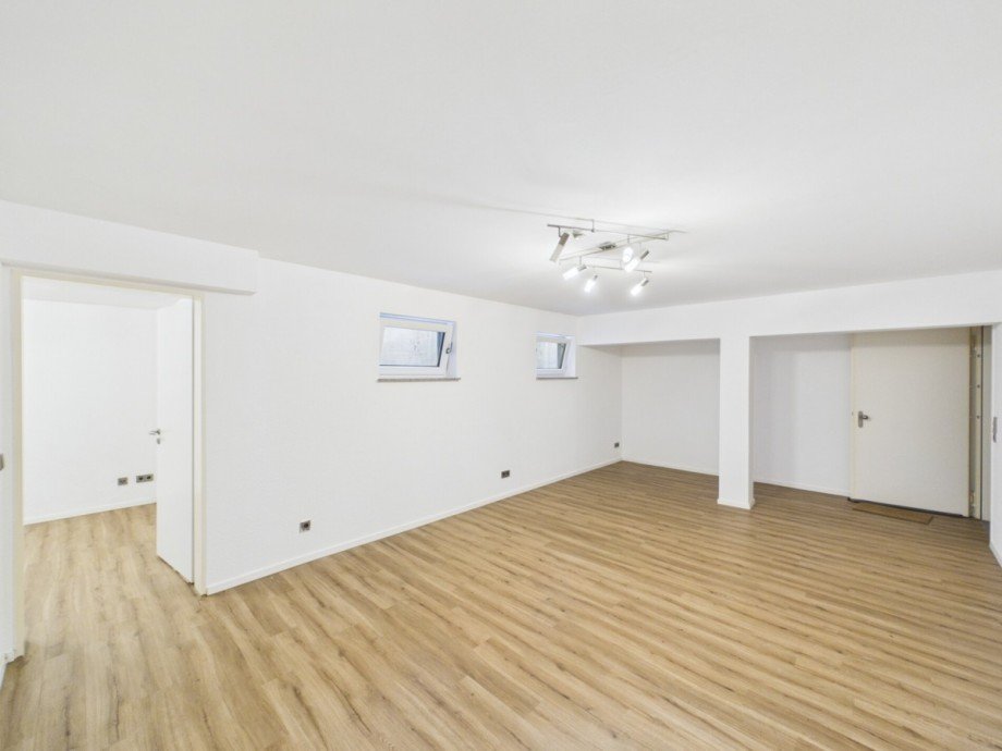 Hobbyraum UG Erdgeschosswohnung Wagh�usel / Kirrlach
