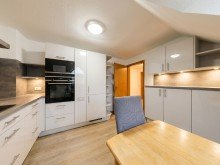 K�che DG Charmantes Dreifamilienhaus in Sinsheim Gartenstadt - Spitzenlage, 1 Wohnung sofort frei