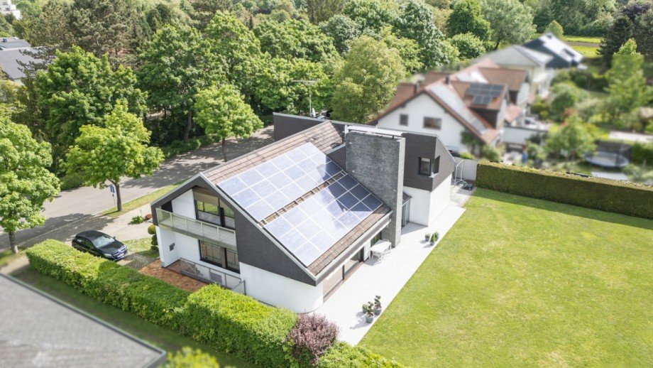 Seiten Ansicht Haus Villa Bad Sch�nborn / Bad Mingolsheim