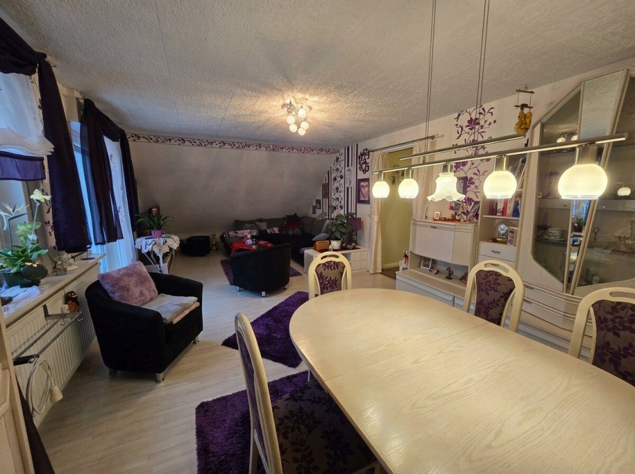 Wohnzimmer DG Mehrfamilienhaus Sinsheim