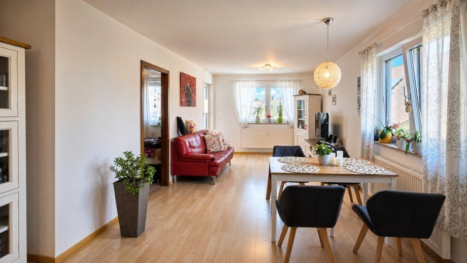 Wohn-Esszimmer Etagenwohnung �stringen