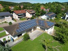 Vogelperspektive XXL-Grundst�ck mit ebenerdigem Einfamilienhaus und Wellnessbereich im Untergeschoss