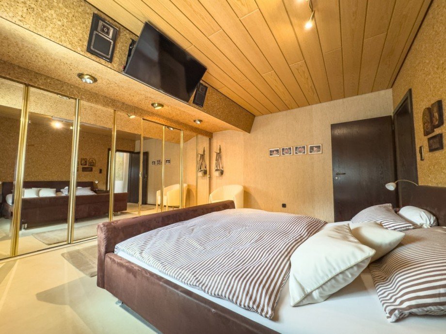 Schlafzimmer 1 Villa Bad Sch�nborn / Bad Mingolsheim