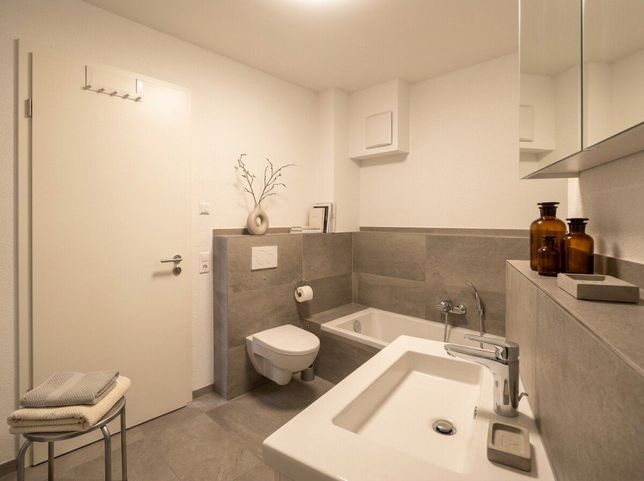 Bad ( KI Dekoration ) Etagenwohnung Oftersheim